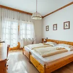 Hotel Menardi 3*