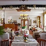 Menardi Hotel 3*
