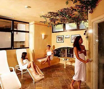 Menardi Hotel 3*