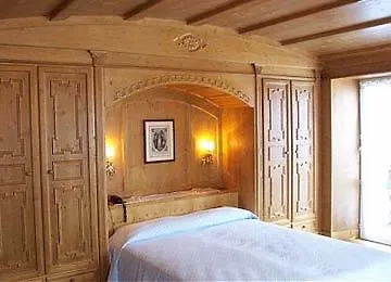 Menardi Hotel