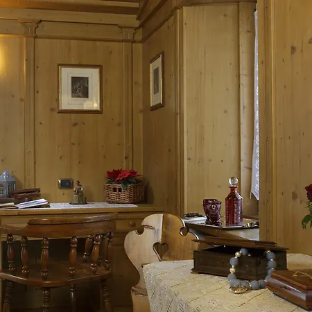 Menardi 3* Cortina dʼAmpezzo