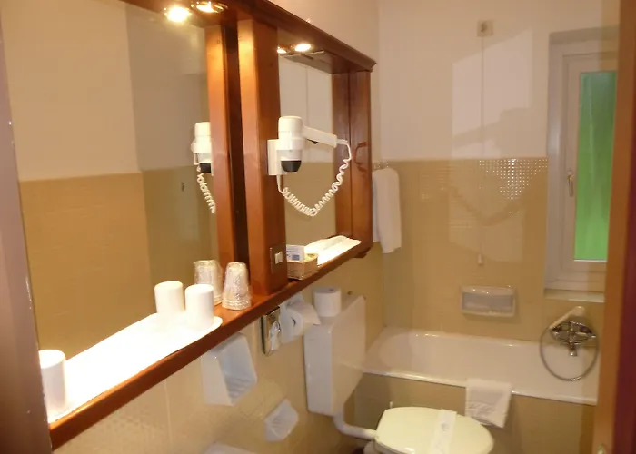 Menardi קורטינה ד'אמפזו