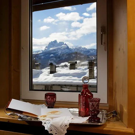 Menardi Hotel