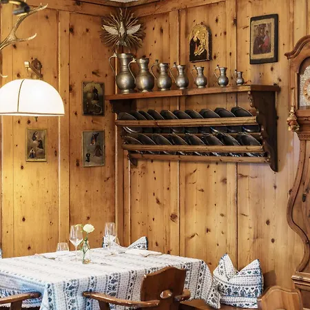 Hotel Menardi 3*