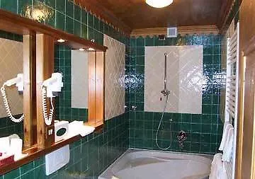 Menardi 3*