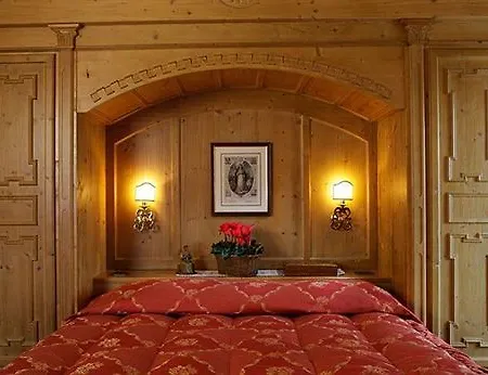 Menardi Hotel 3*