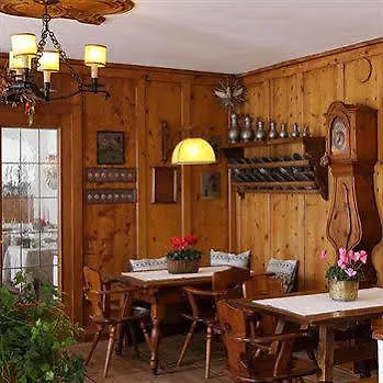 Hotell Menardi