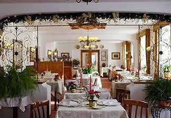 Menardi Hotell 3*