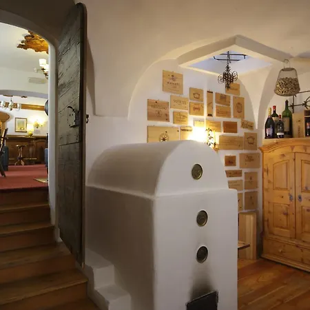 Menardi Hotel 3*